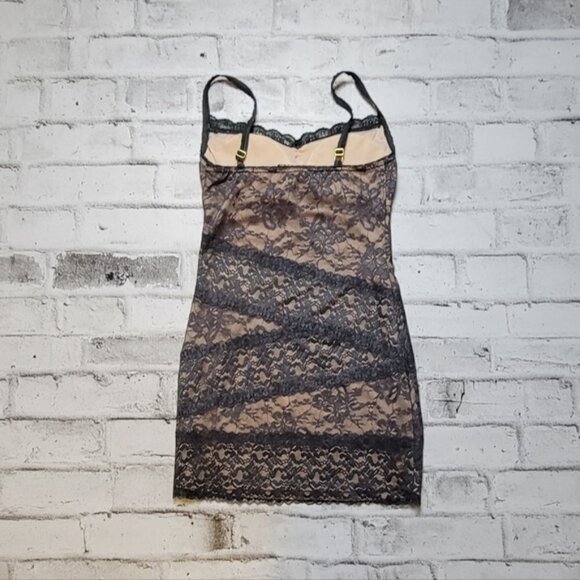 ARK & Co Grey And Nude Lace Dress - Picture 2 of 6